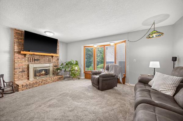 6716 Jefferson ST NE, Fridley, MN 55432