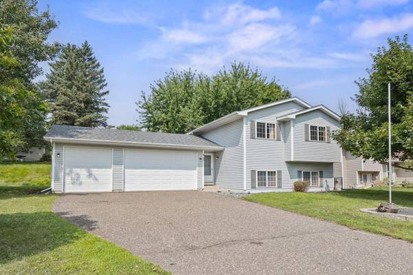 413 Wagon Wheel CIR, Buffalo, MN 55313