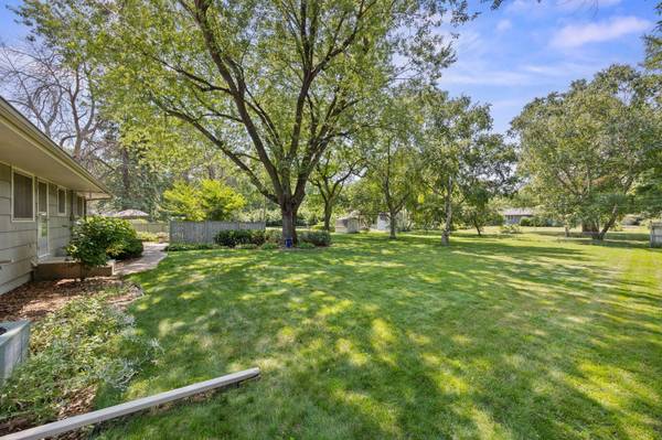 5524 Eliason DR, Bloomington, MN 55437