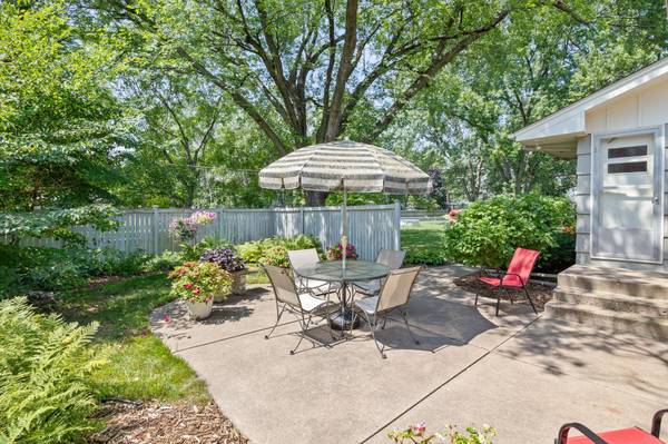 5524 Eliason DR, Bloomington, MN 55437