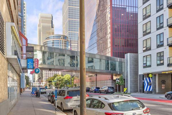 433 S 7th ST #1821, Minneapolis, MN 55415