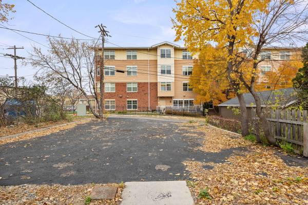 1153 Central AVE W, Saint Paul, MN 55104