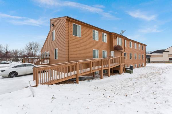 7630 145th ST W, Apple Valley, MN 55124