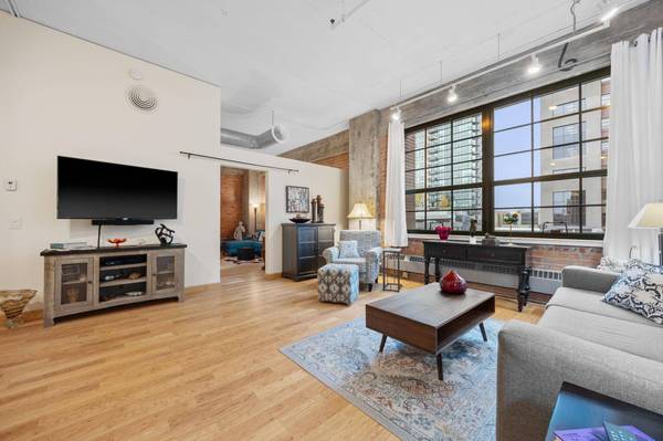 250 Park AVE #502, Minneapolis, MN 55415