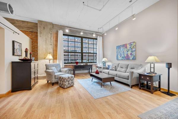 250 Park AVE #502, Minneapolis, MN 55415