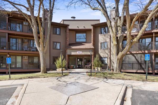 7601 W 101st ST #215, Minneapolis, MN 55438
