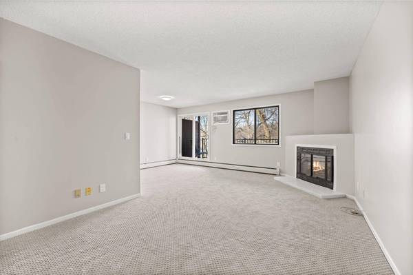 7601 W 101st ST #215, Minneapolis, MN 55438