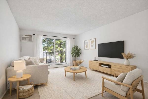 4860 Park Commons DR #211, Saint Louis Park, MN 55416