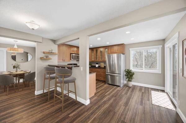 3670 Robinwood TER, Minnetonka, MN 55305