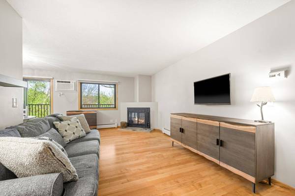 7601 W 101st ST #109, Minneapolis, MN 55438