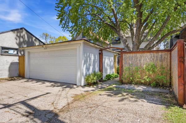3504 Garfield AVE, Minneapolis, MN 55408