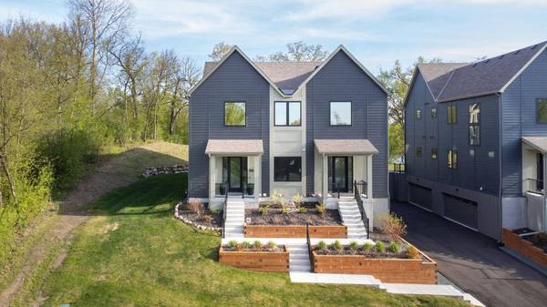 4725 Linden Cove LN, Savage, MN 55378