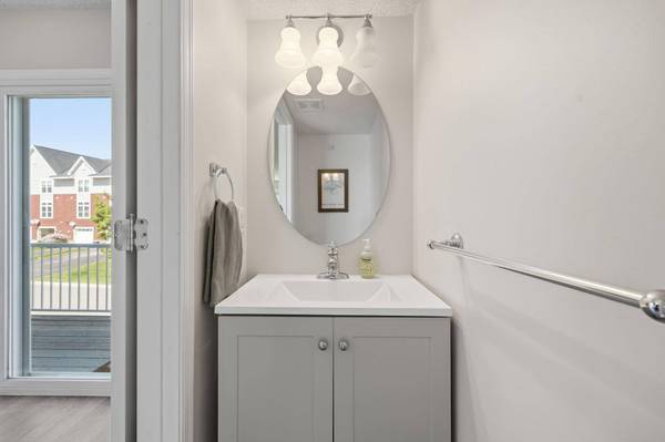 3115 Clover Ridge DR, Chaska, MN 55318