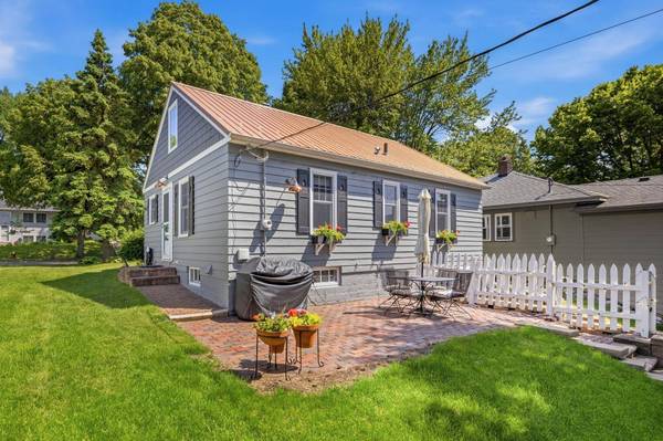 1512 Eleanor AVE, Saint Paul, MN 55116