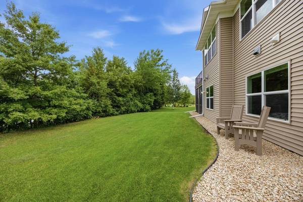 3564 Cove Point CIR NW, Prior Lake, MN 55372