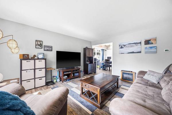 717 6th AVE S, Hopkins, MN 55343