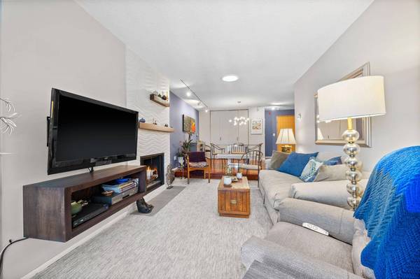 4820 Park Commons DR #319, Minneapolis, MN 55416