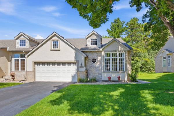 3771 Burgundy DR