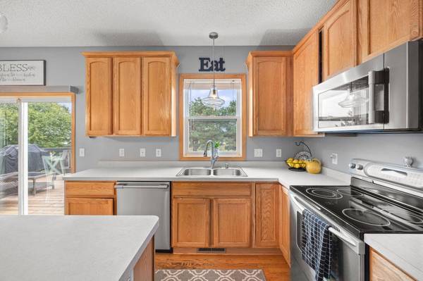 6653 Mackenzie AVE NE, Otsego, MN 55301