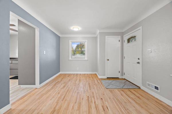 2735 Chippewa AVE, North Saint Paul, MN 55109