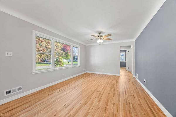 2735 Chippewa AVE, North Saint Paul, MN 55109