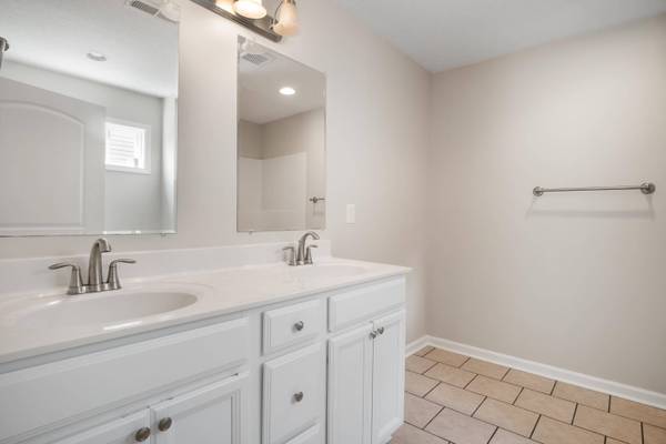 2030 Glade DR, Christiansburg, VA 24073