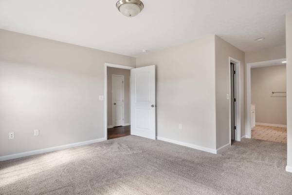 2030 Glade DR, Christiansburg, VA 24073