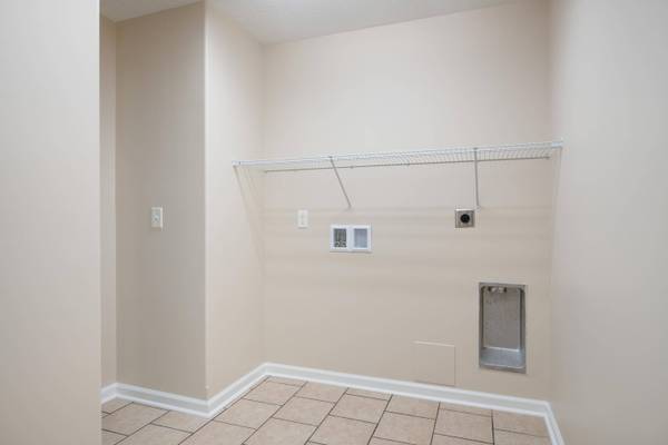 2030 Glade DR, Christiansburg, VA 24073