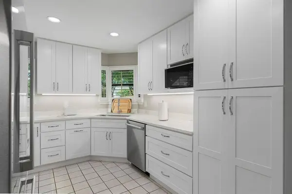 3315 Water Oak Court, Farmers Branch, TX 75234
