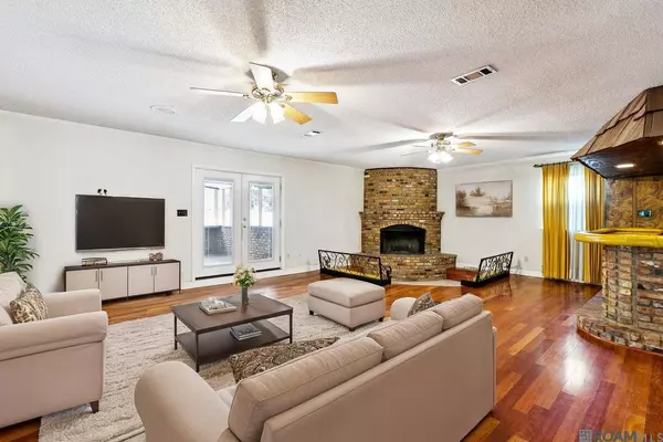 1893 Lagan Ct, Lutcher, LA 70071