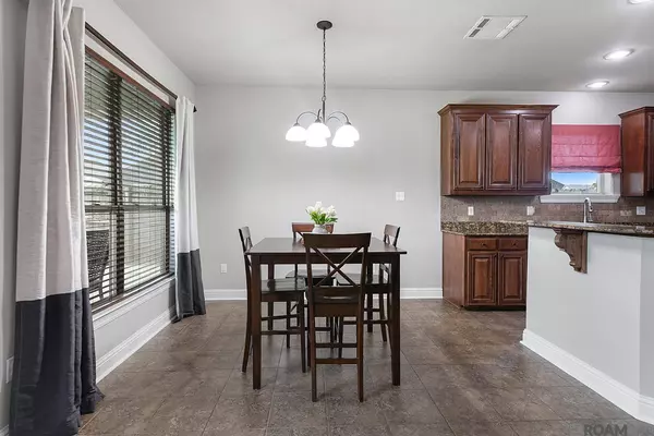 14364 Stonegate Manor Dr, Gonzales, LA 70737