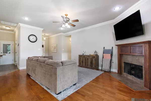 14364 Stonegate Manor Dr, Gonzales, LA 70737