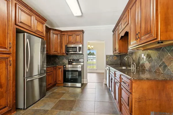 32471 Carolyn Dr, Paulina, LA 70763