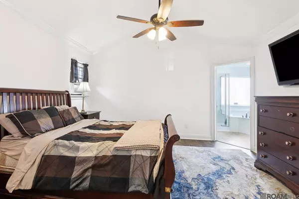 24 Moss Court, Laplace, LA 70068