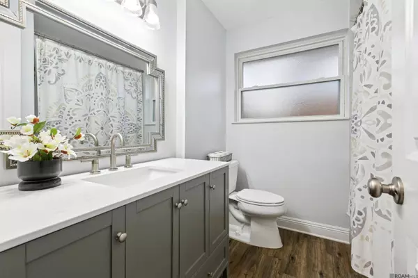 509 Chatsworth Dr, Laplace, LA 70068