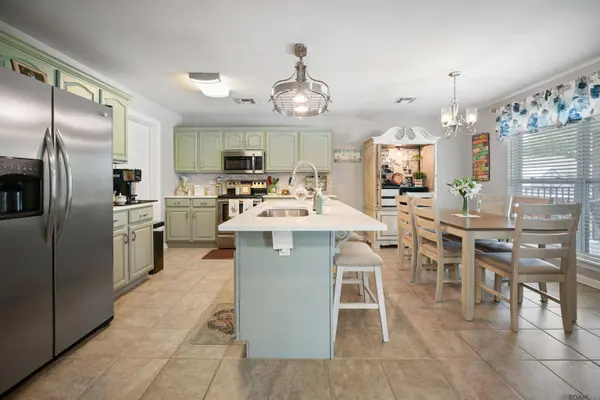 654 Paige Ln, Pierre Part, LA 70339