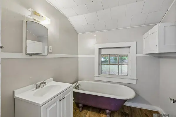 2378 Cypress St, Lutcher, LA 70071