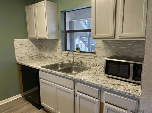 1806 S Brightside View Dr ##L, Baton Rouge, LA 70820