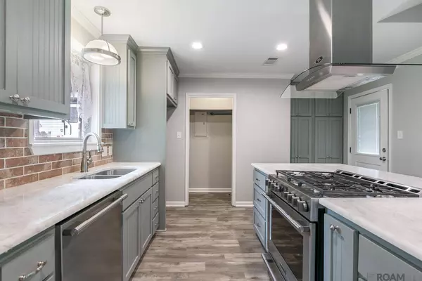 42218 Shadow Creek Ave, Gonzales, LA 70737