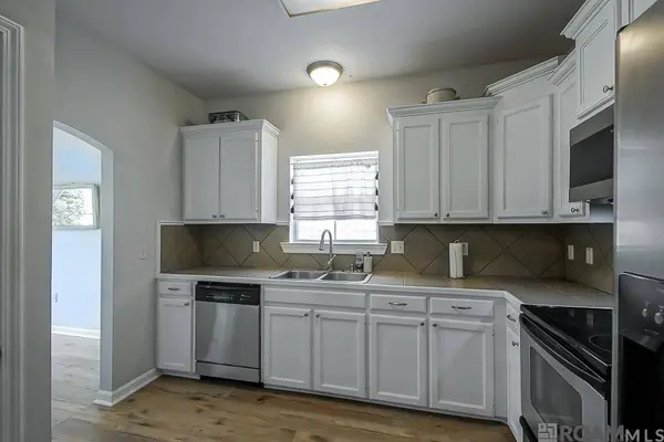 40467 Cross Creek Ave, Gonzales, LA 70737