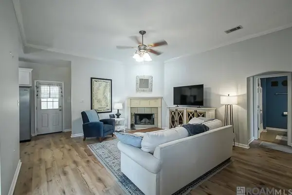 40467 Cross Creek Ave, Gonzales, LA 70737