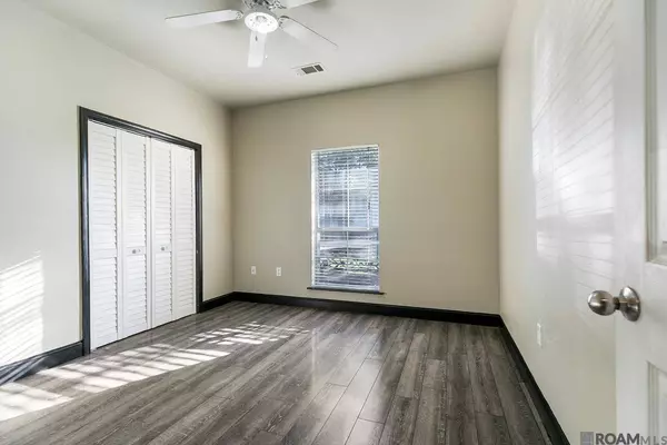 16369 W Great Oak Ct, Prairieville, LA 70769