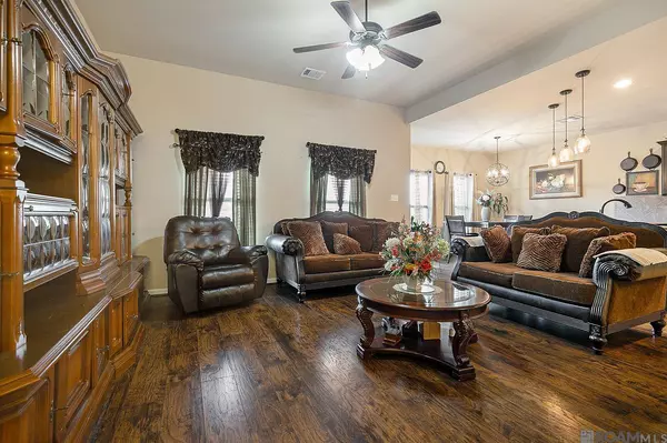 8807 Black Birch Ave, Zachary, LA 70791