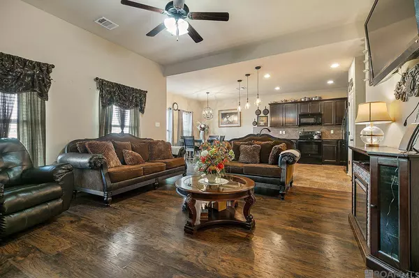 8807 Black Birch Ave, Zachary, LA 70791