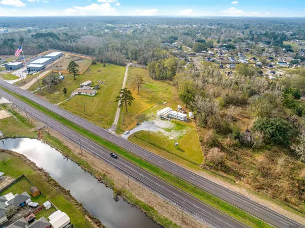 10757 Airline Hwy, Gonzales, LA 70737