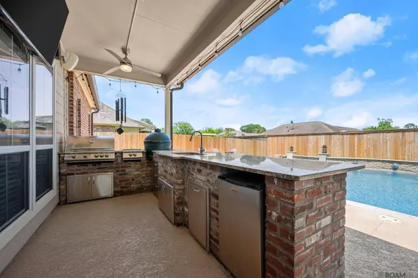 15233 Summer Park Ln, Baton Rouge, LA 70817