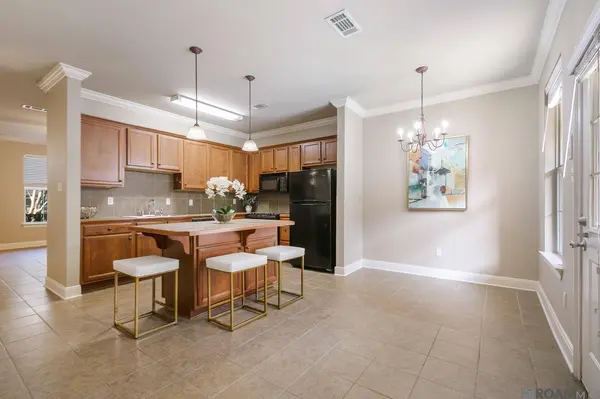 10600 Lakes Blvd ##1007, Baton Rouge, LA 70810