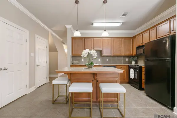 10600 Lakes Blvd ##1007, Baton Rouge, LA 70810