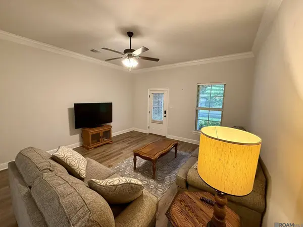 7306 Kenilworth Crossing Ave, Baton Rouge, LA 70820