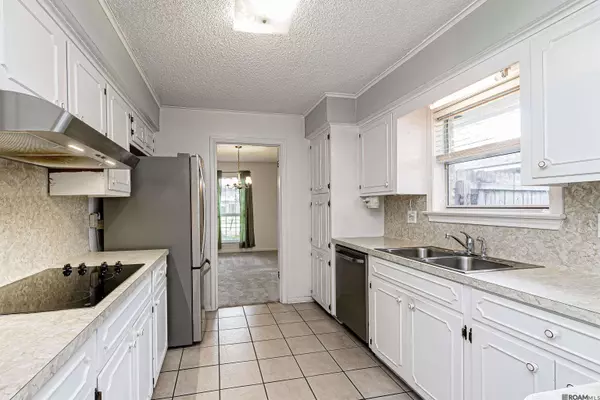 1304 Rue Crozat, Baton Rouge, LA 70810